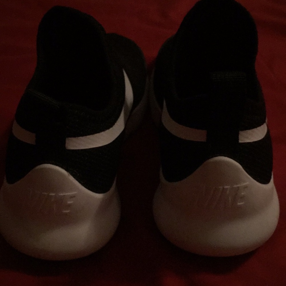 Sneakers - Picture 3 of 3